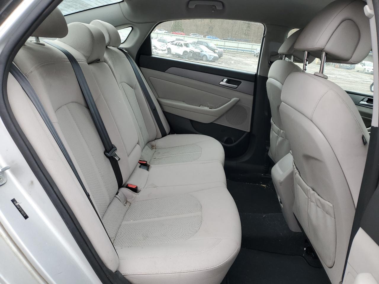 2015 Hyundai Sonata - Image 10