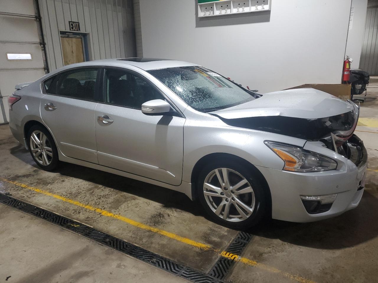 2015 Nissan Altima - Image 4