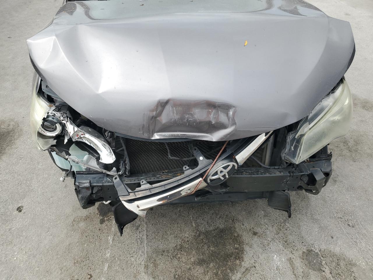2017 Toyota Camry - Image 11