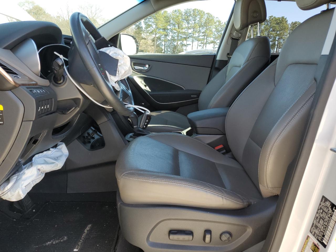 2017 Hyundai Santa Fe - Image 7