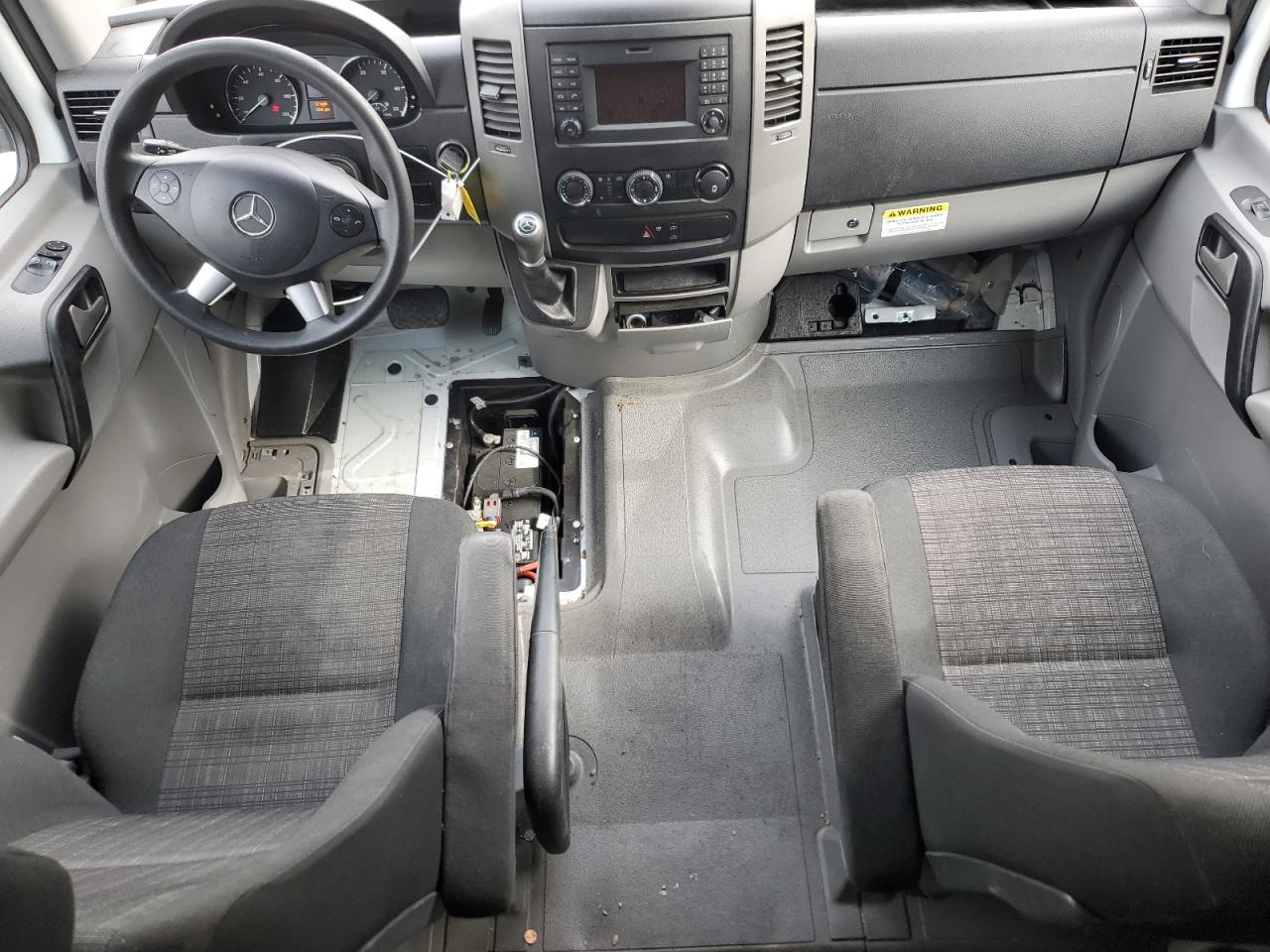 2017 Mercedes-Benz Sprinter - Image 8