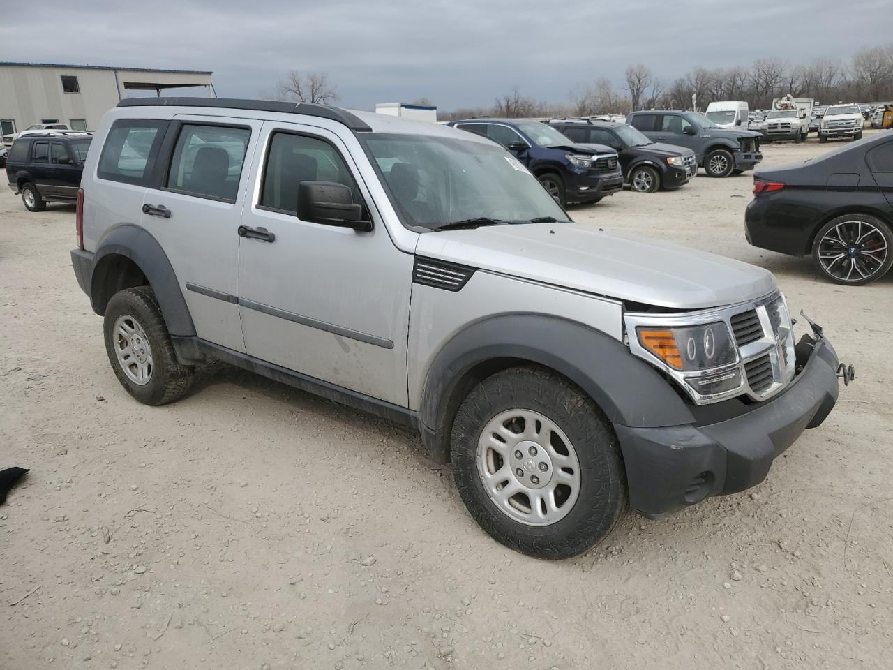 2008 Dodge Nitro - Image 4