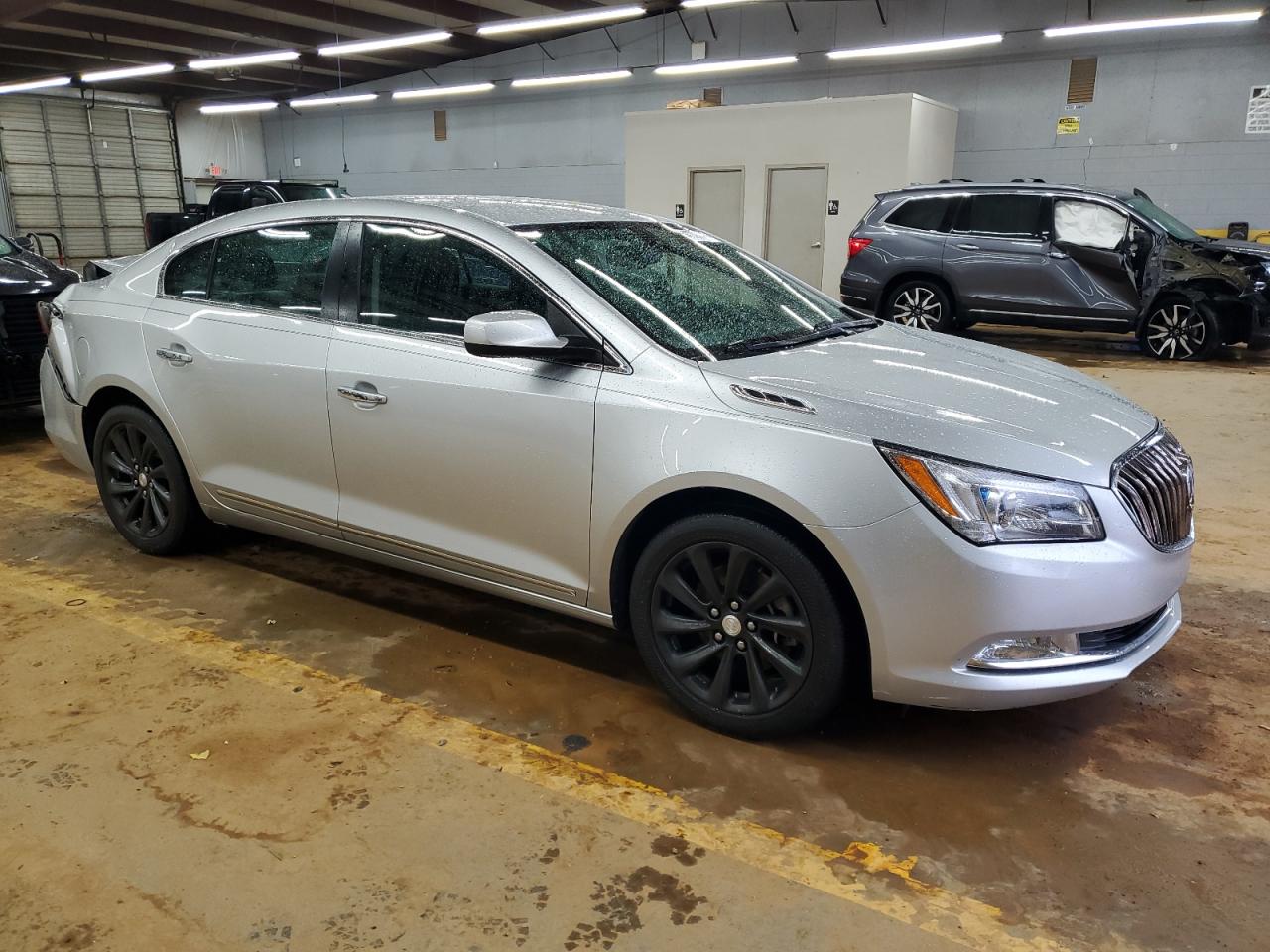 2016 Buick LaCrosse - Image 4