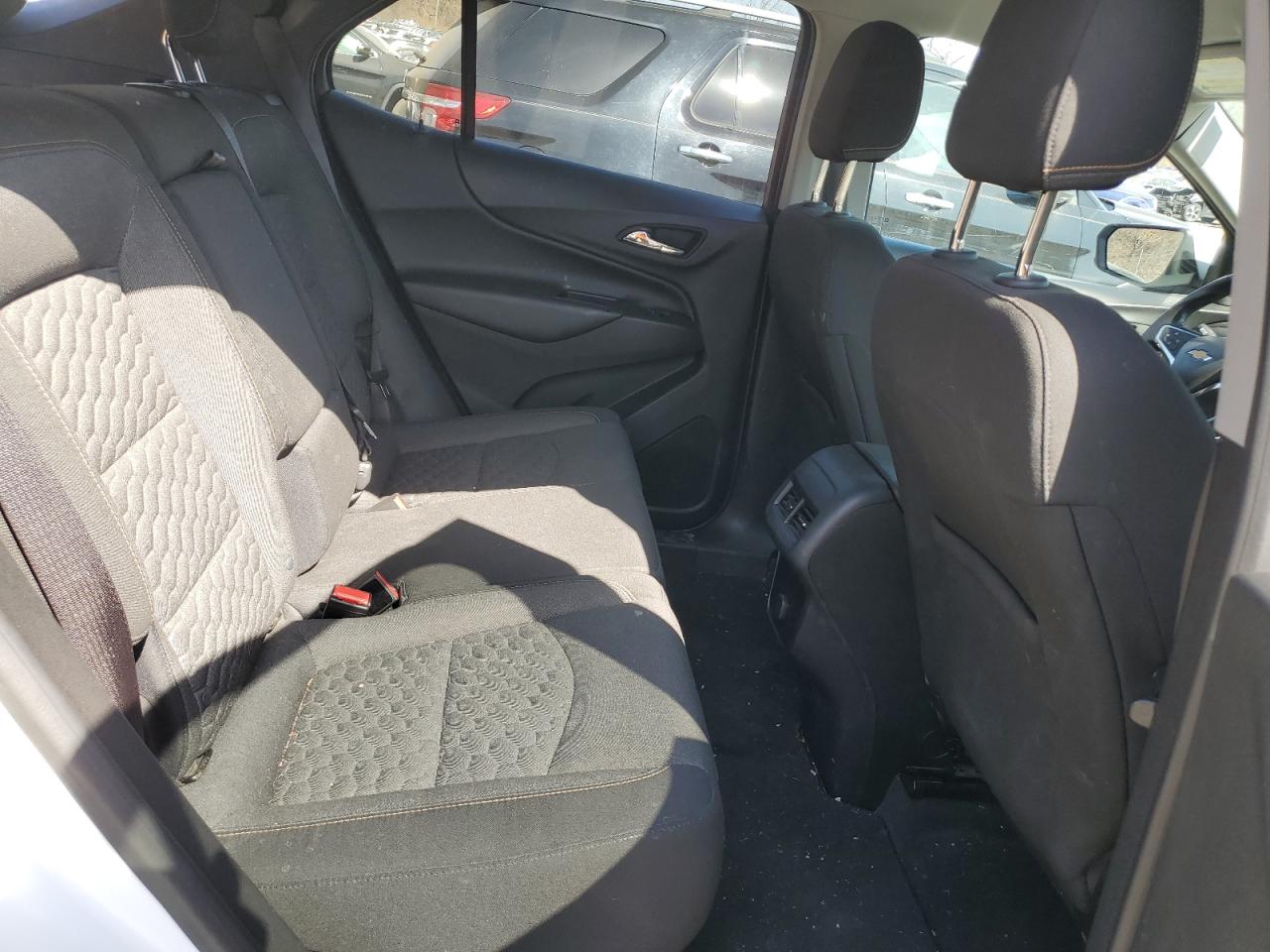 2018 Chevrolet Equinox - Image 11
