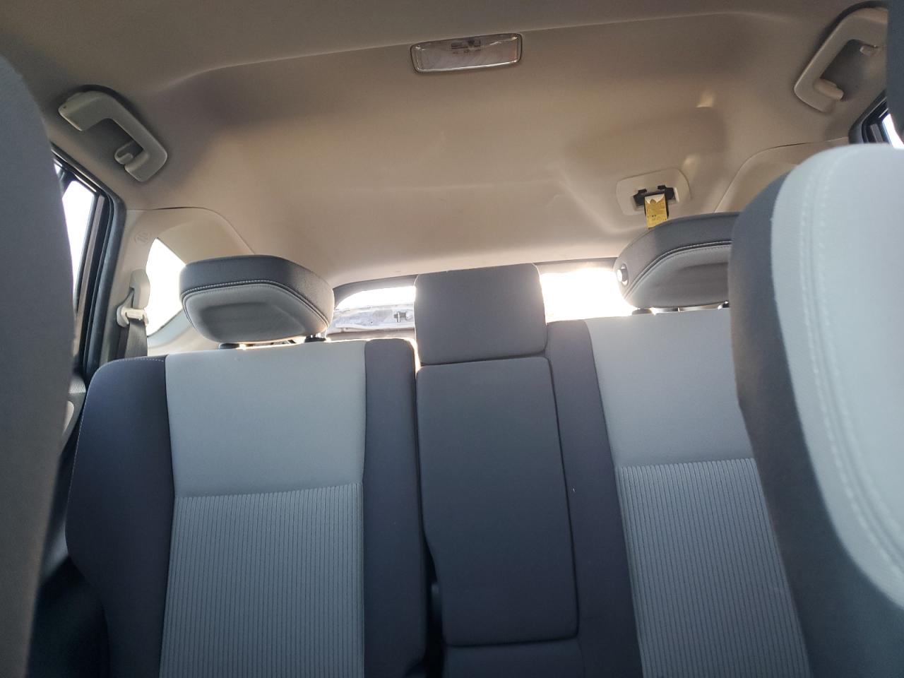 2015 Toyota RAV 4 - Image 10