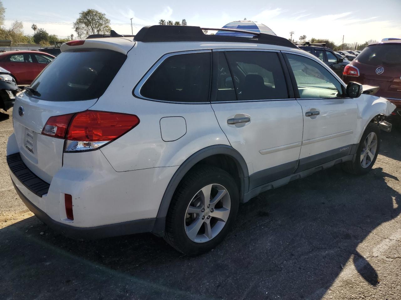 2014 Subaru Outback - Image 3