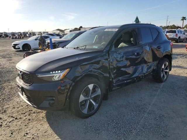 2023 Volvo Xc40 Plus