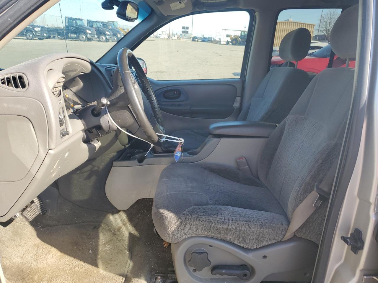 2004 Chevrolet TrailBlazer - Image 7