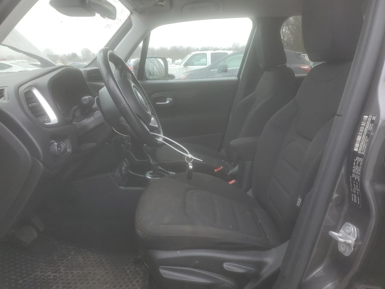 2019 Jeep Renegade - Image 7