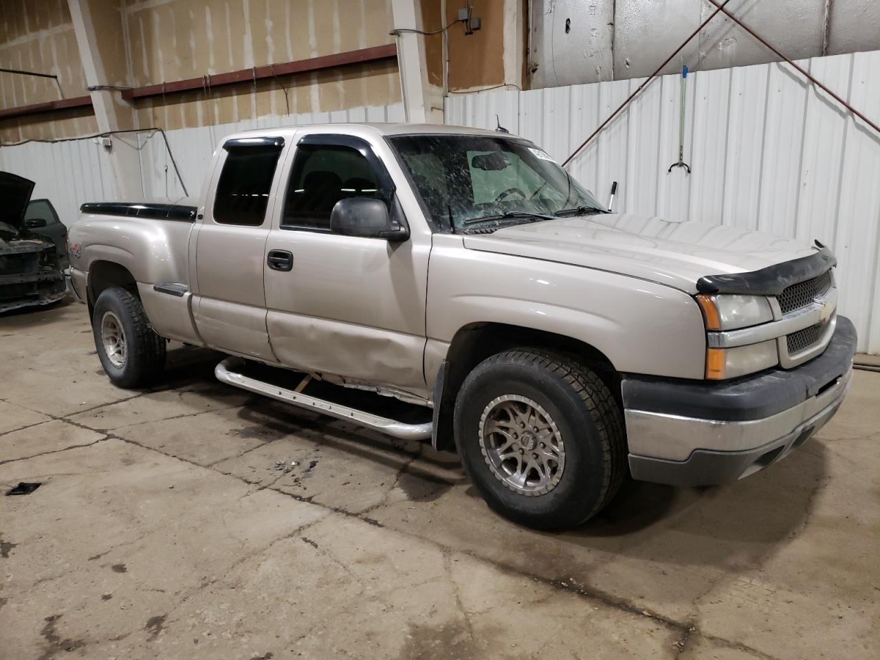 2004 Chevrolet Silverado - Image 4