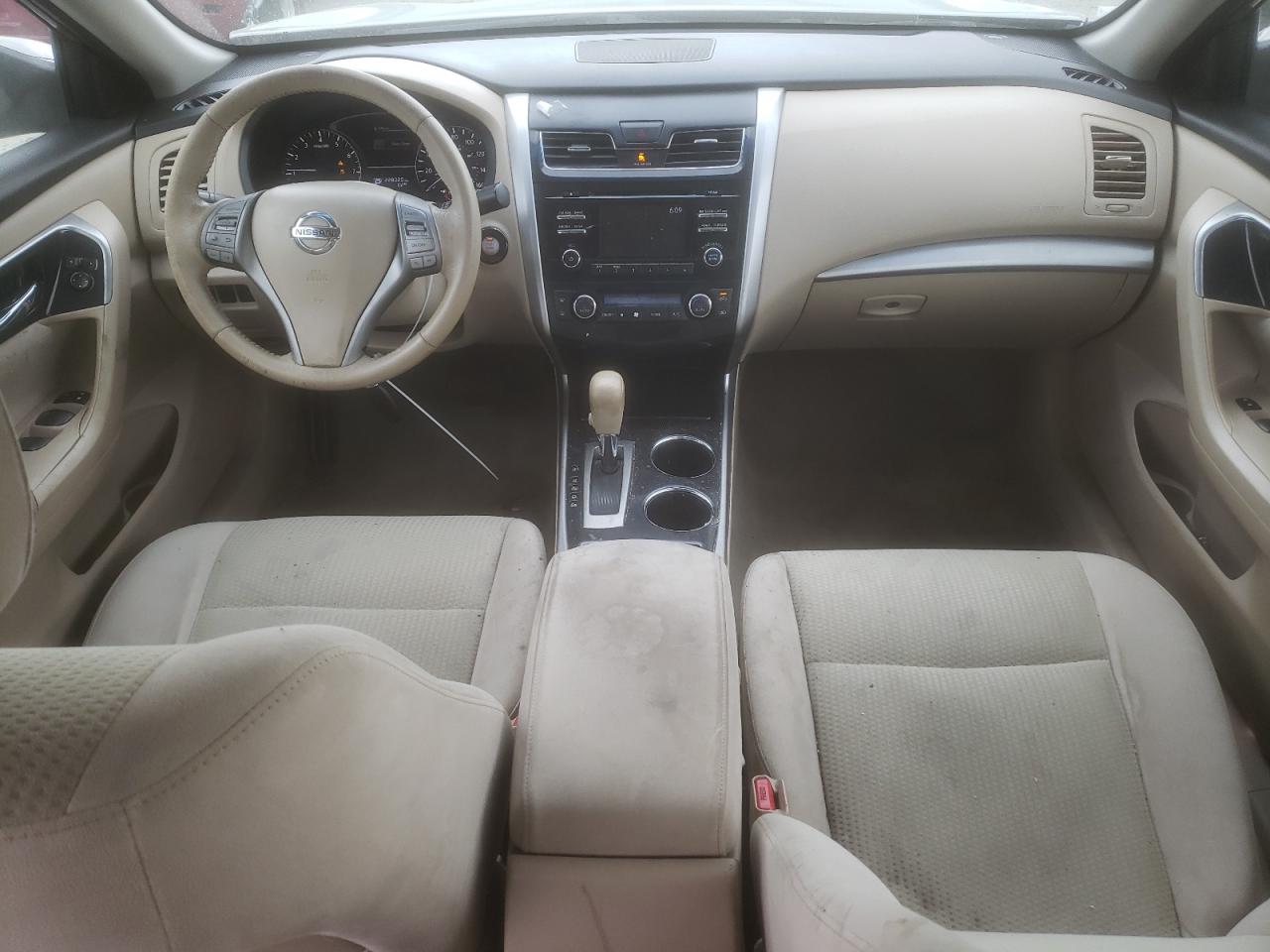 2014 Nissan Altima - Image 8