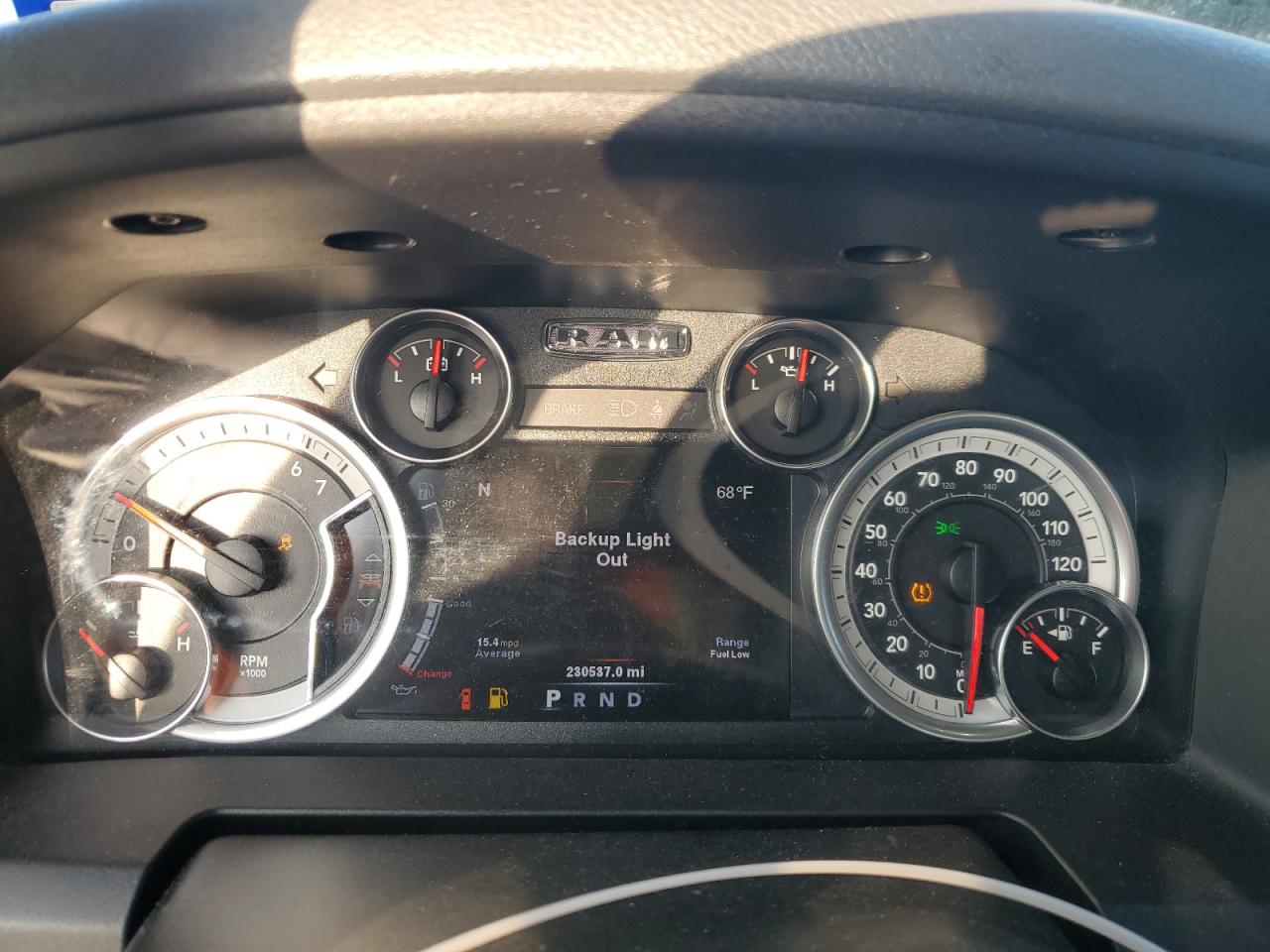 2014 RAM 1500 - Image 9