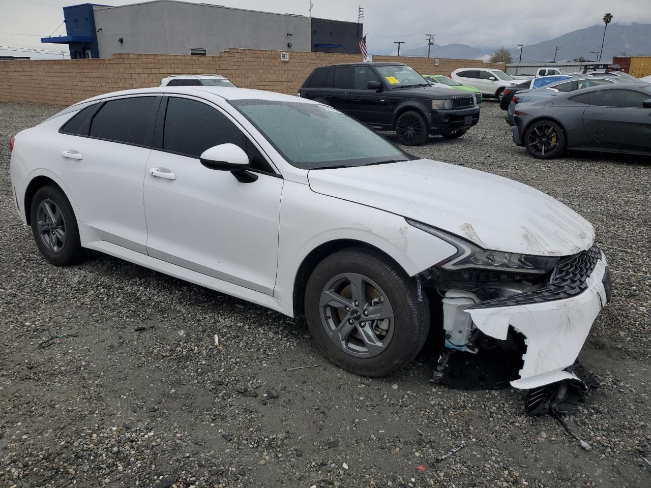 2024 Kia K5 - Image 4