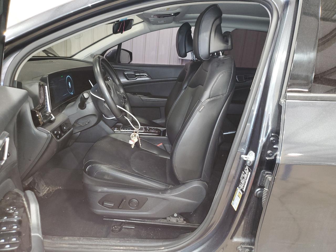 2023 Kia Sportage - Image 7