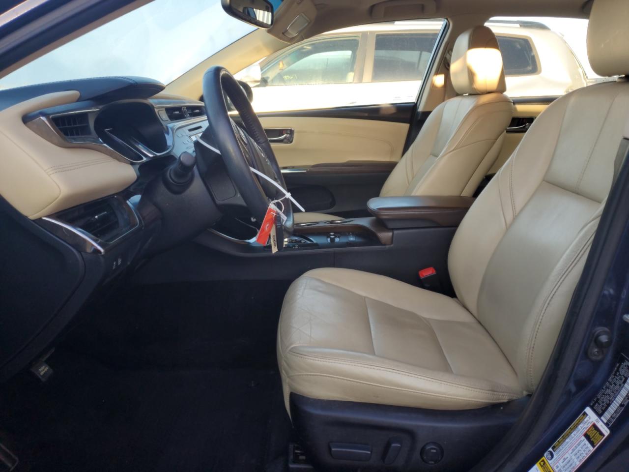 2014 Toyota Avalon - Image 7