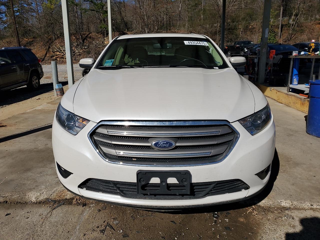 2014 Ford Taurus - Image 5