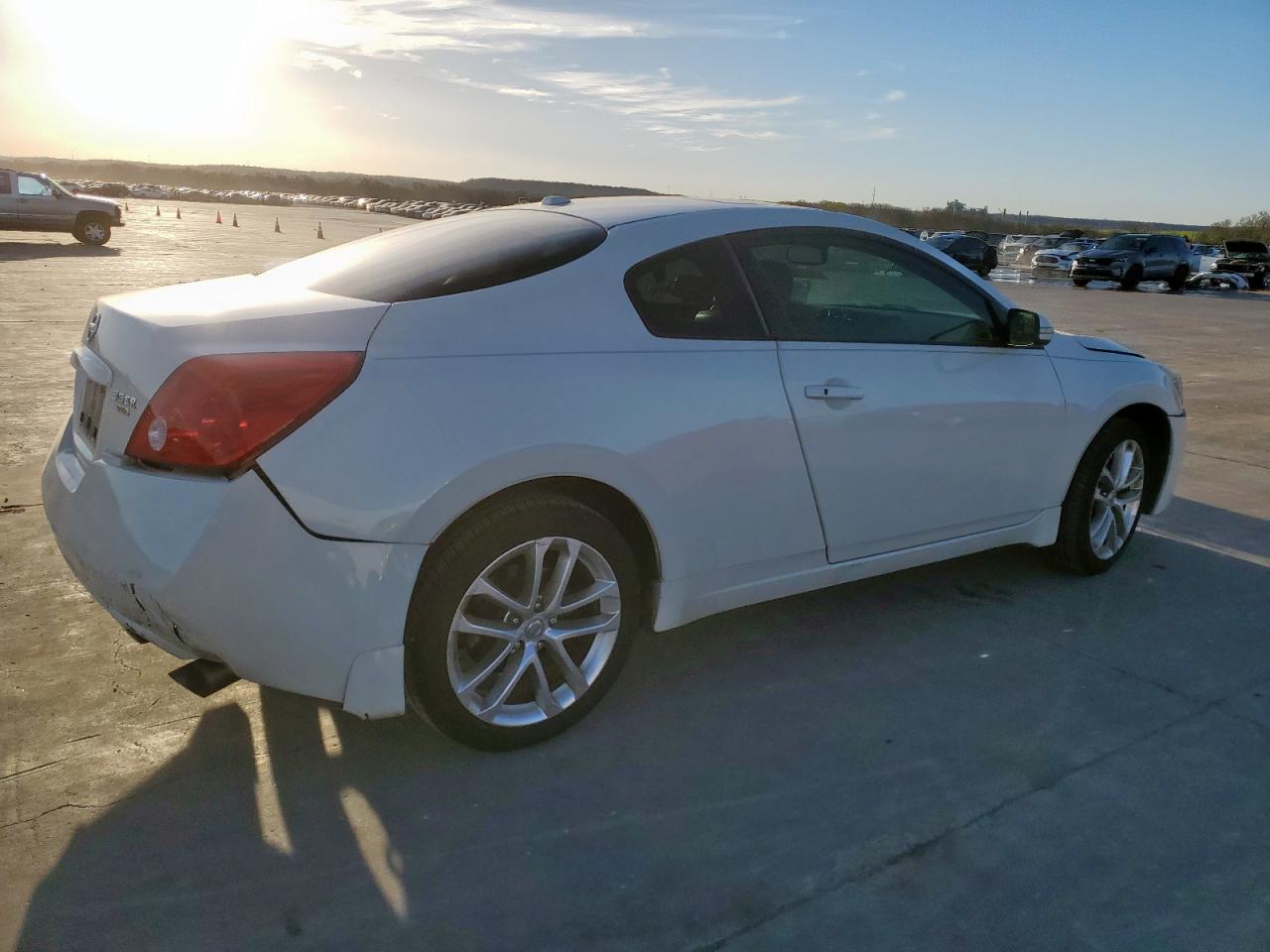 2012 Nissan Altima - Image 3