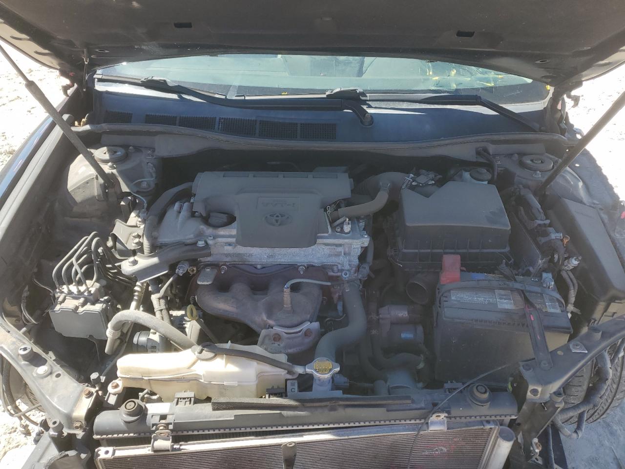 2014 Toyota Camry - Image 11
