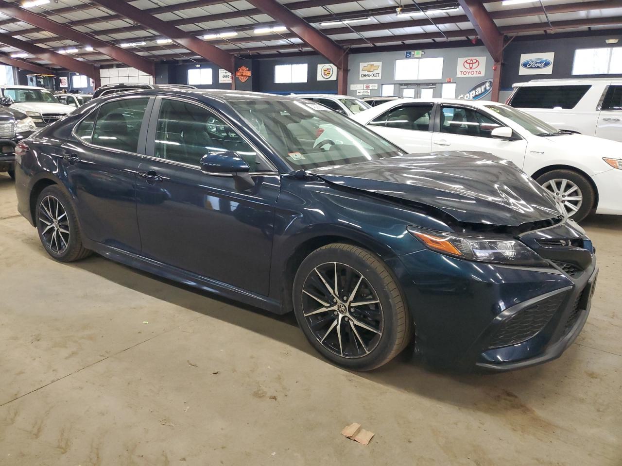 2021 Toyota Camry - Image 4