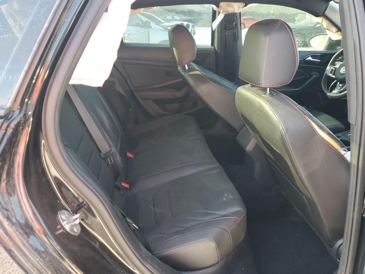 2019 Volkswagen Jetta - Image 10