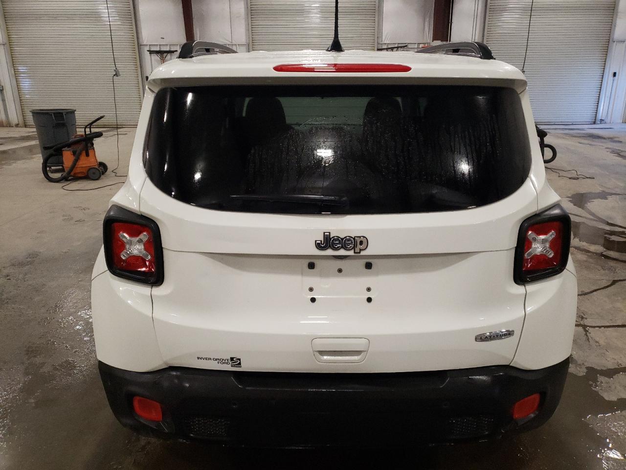 2018 Jeep Renegade - Image 6