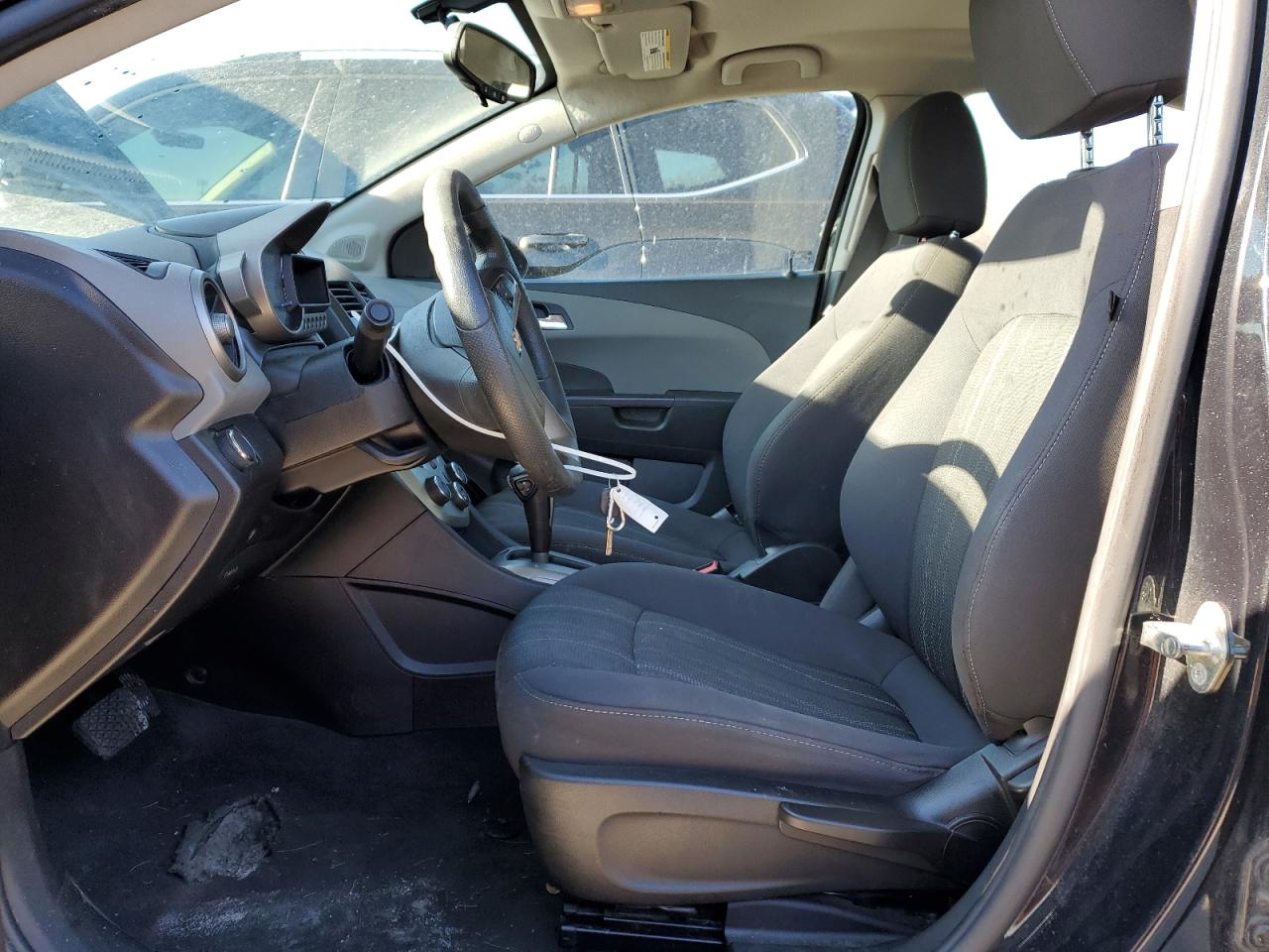 2015 Chevrolet Sonic - Image 7
