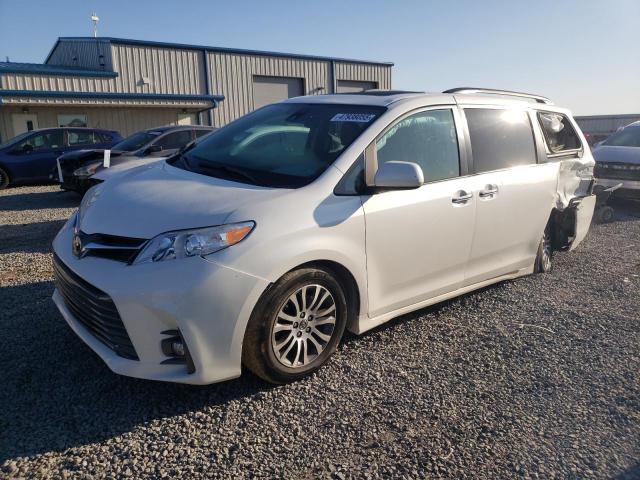 2018 Toyota Sienna Xle