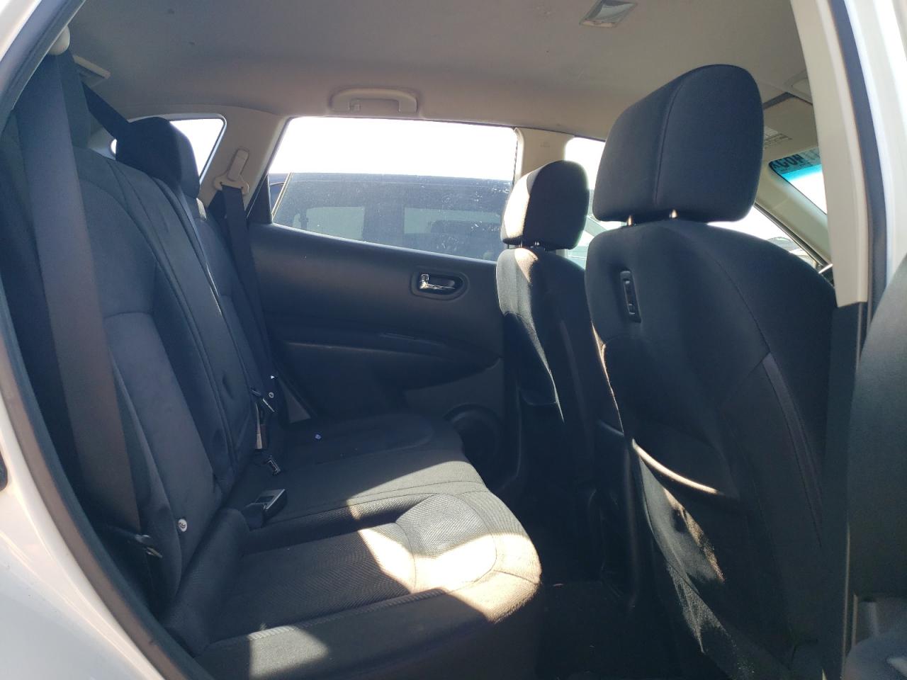 2013 Nissan Rogue - Image 11