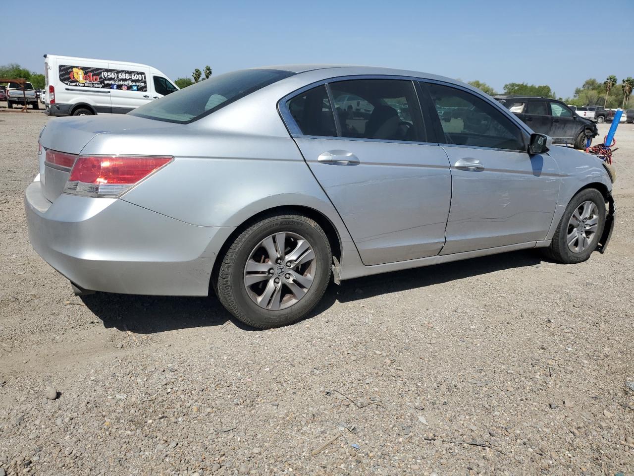 2011 Honda Accord - Image 3