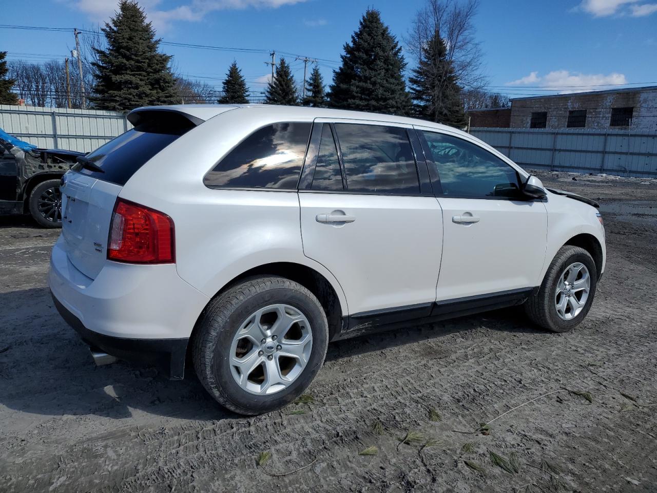 2014 Ford Edge - Image 3