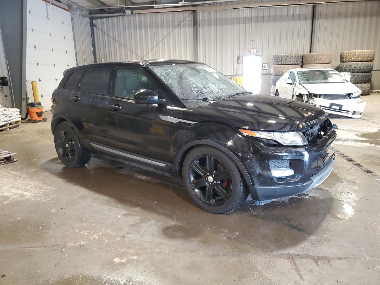 2015 Land Rover Range Rover - Image 4