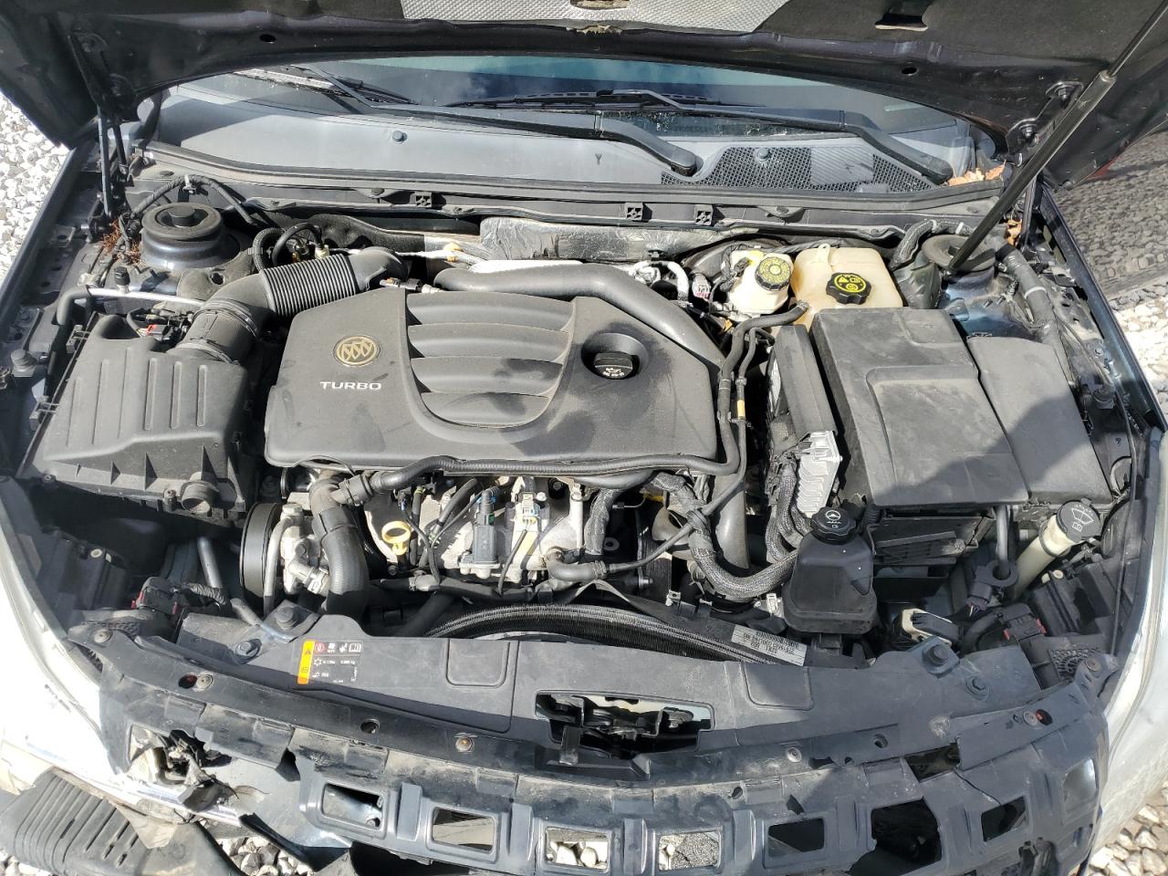 2013 Buick Regal - Image 11