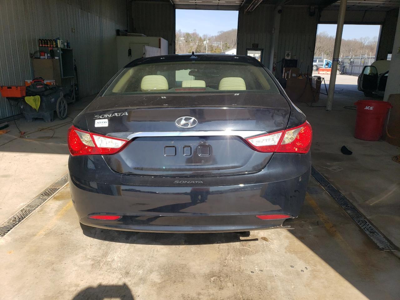 2012 Hyundai Sonata - Image 6