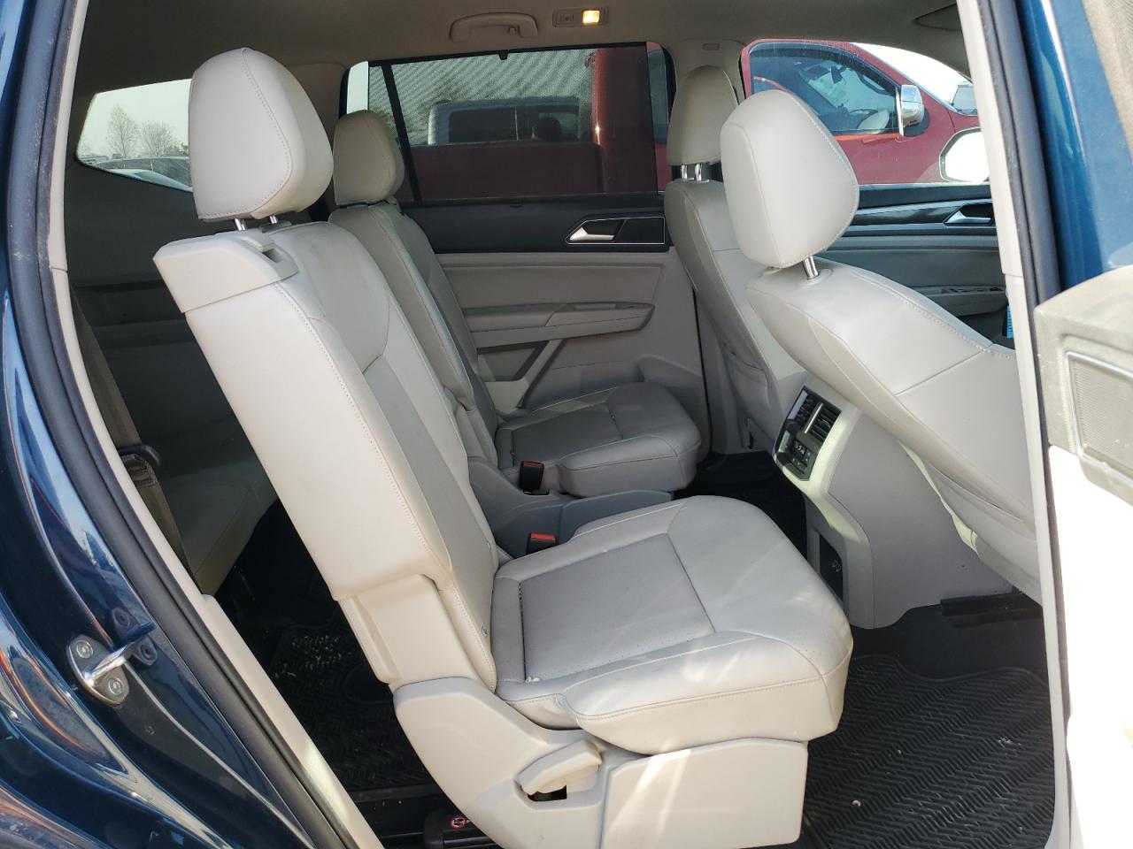 2019 Volkswagen Atlas - Image 11