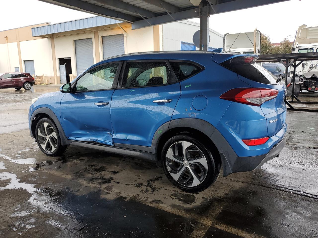 2016 Hyundai Tucson - Image 2