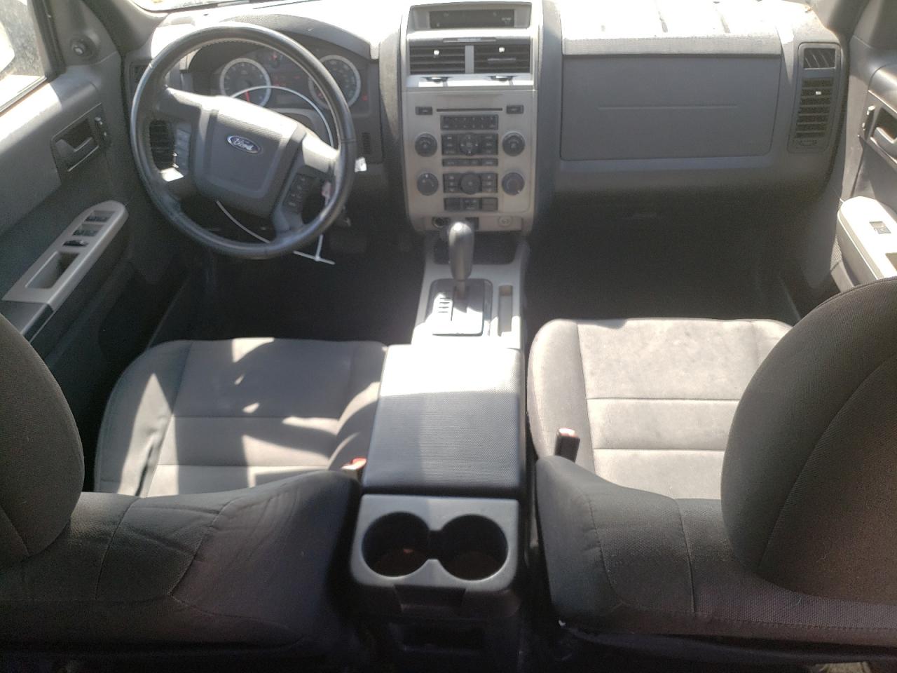 2011 Ford Escape - Image 8
