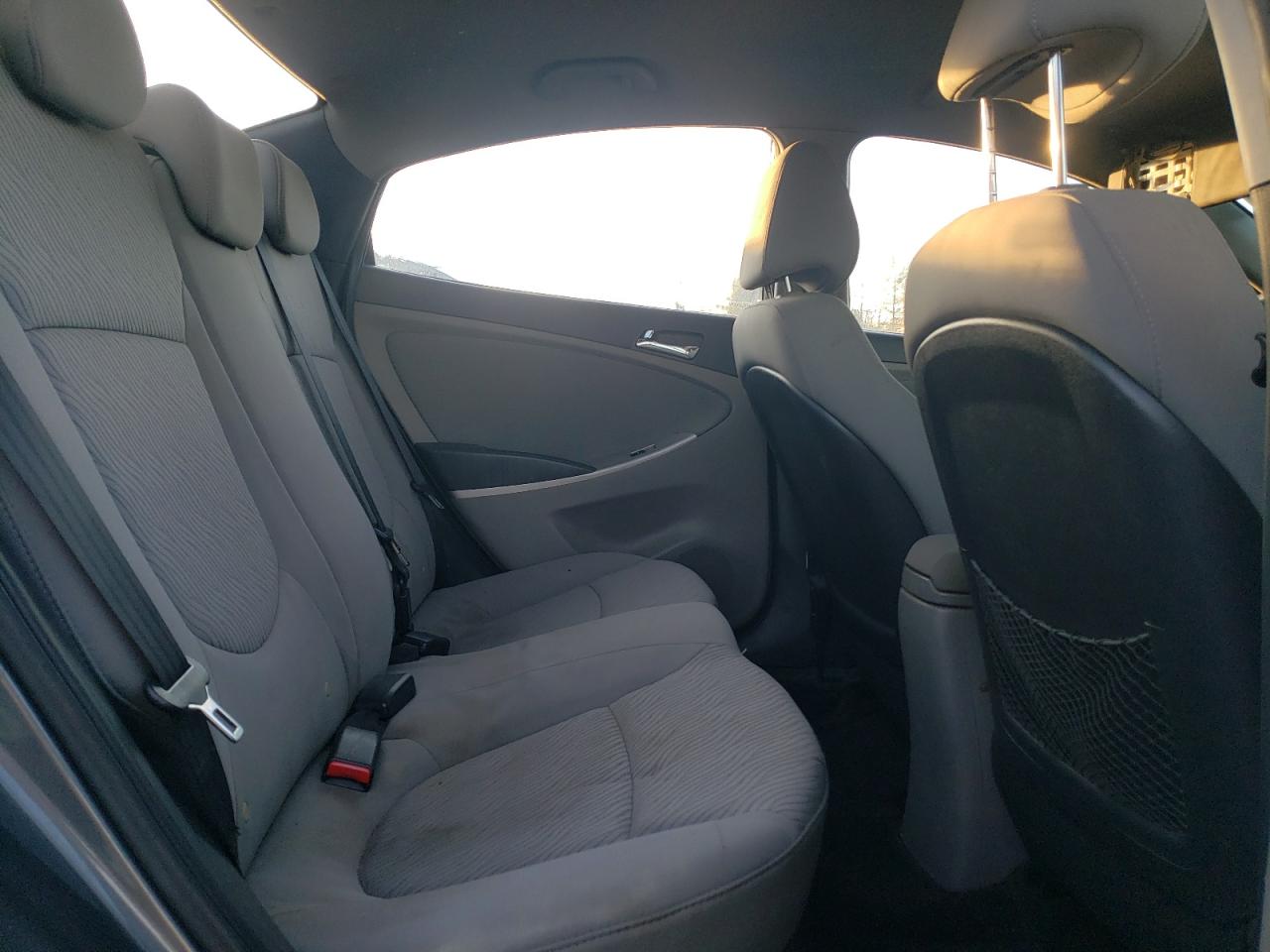 2013 Hyundai Accent - Image 10
