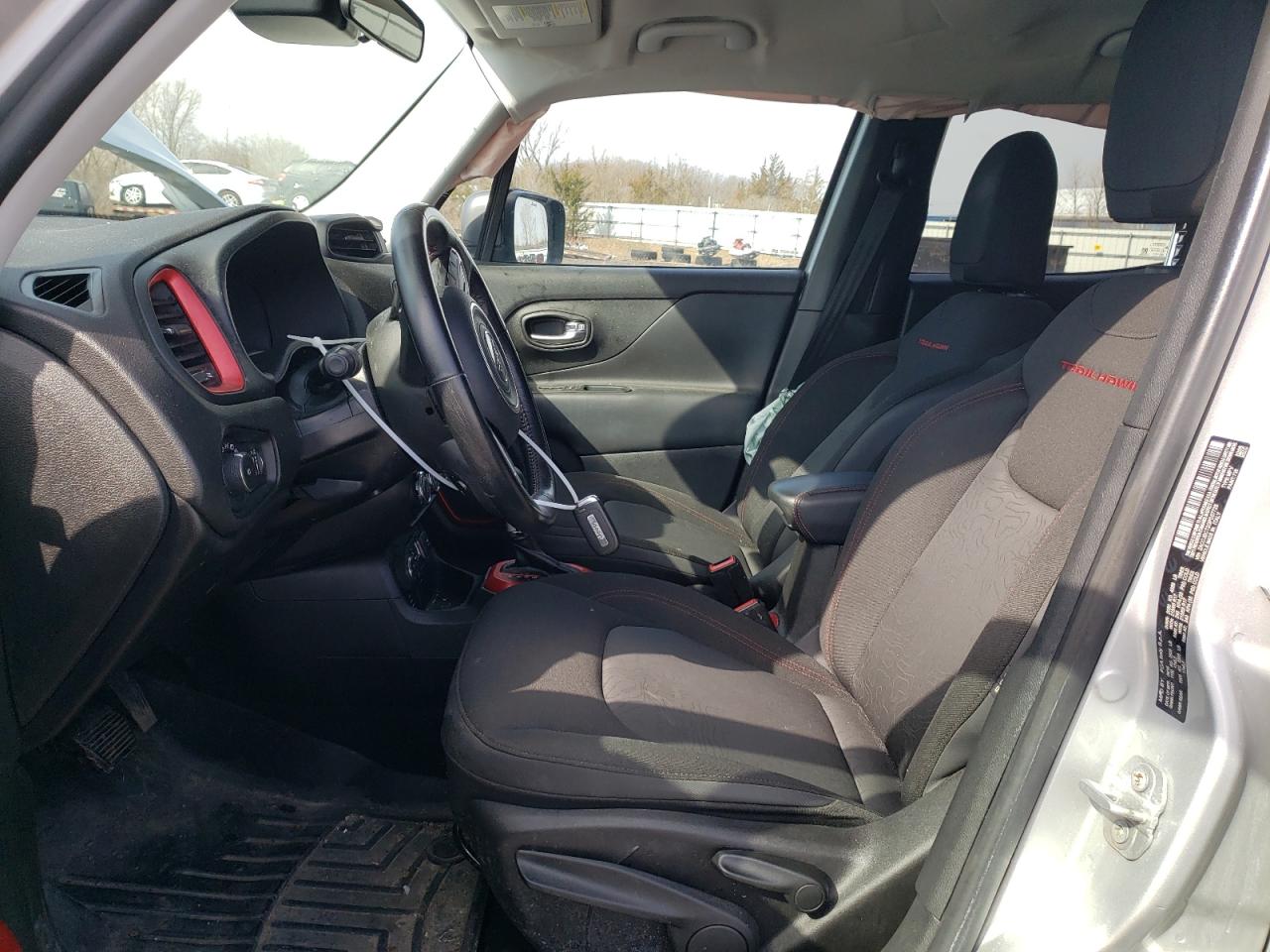2016 Jeep Renegade - Image 7