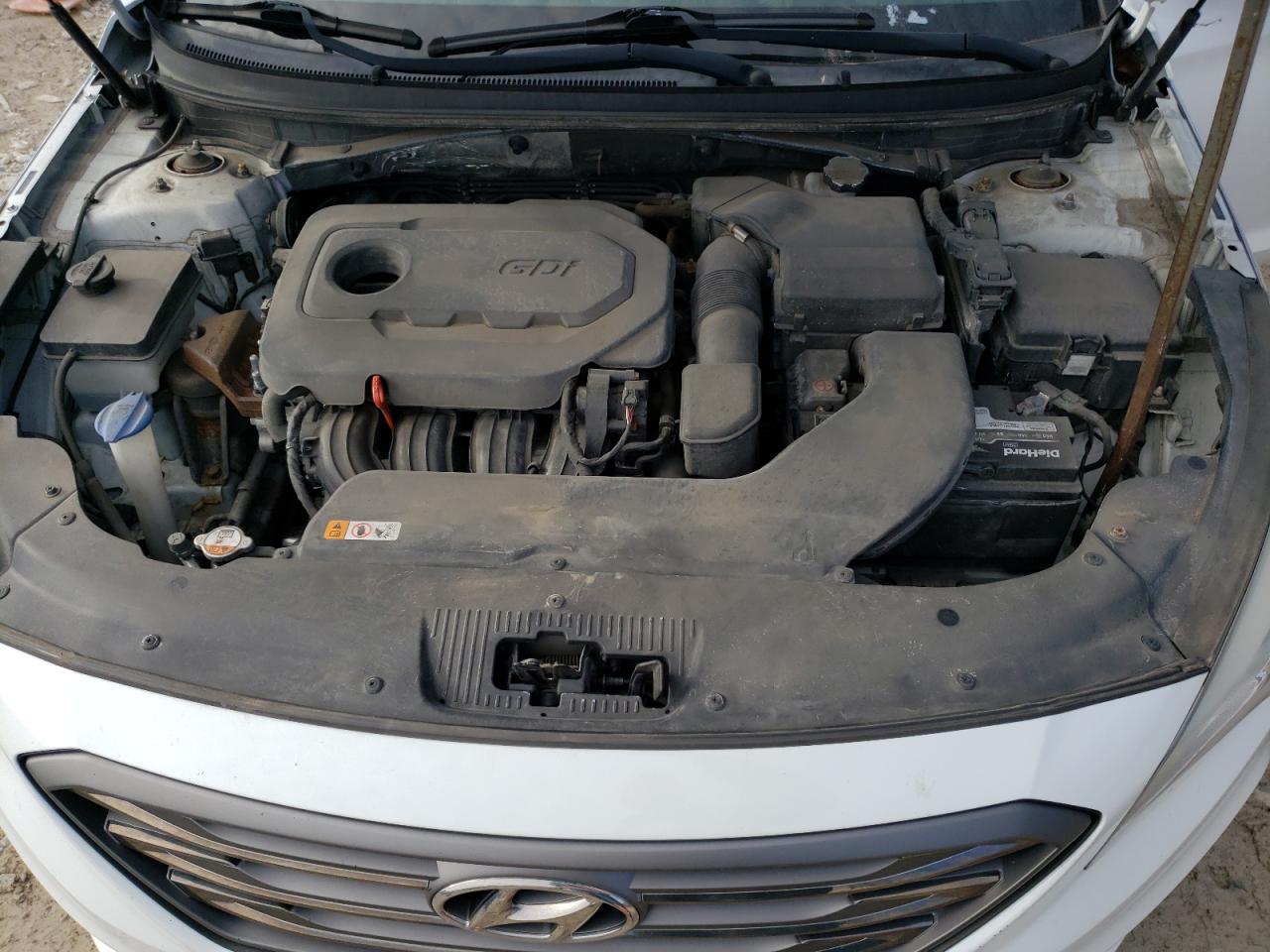 2015 Hyundai Sonata - Image 11