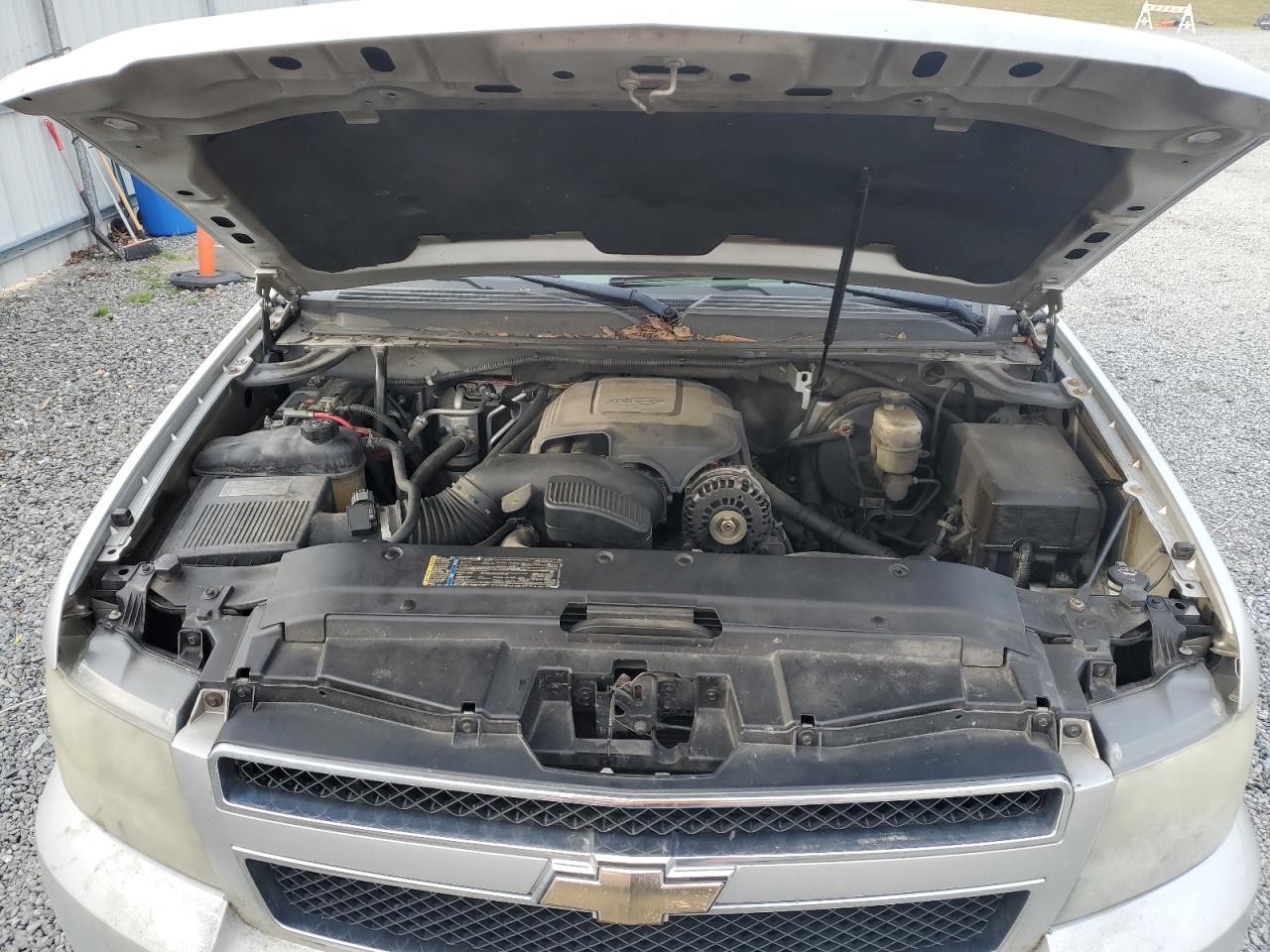 2010 Chevrolet Tahoe - Image 12