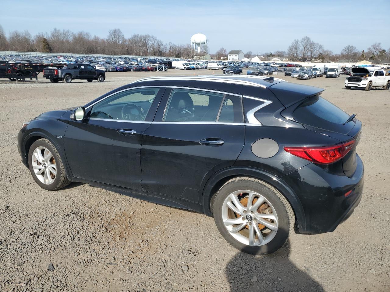 2017 Infiniti QX30 - Image 2