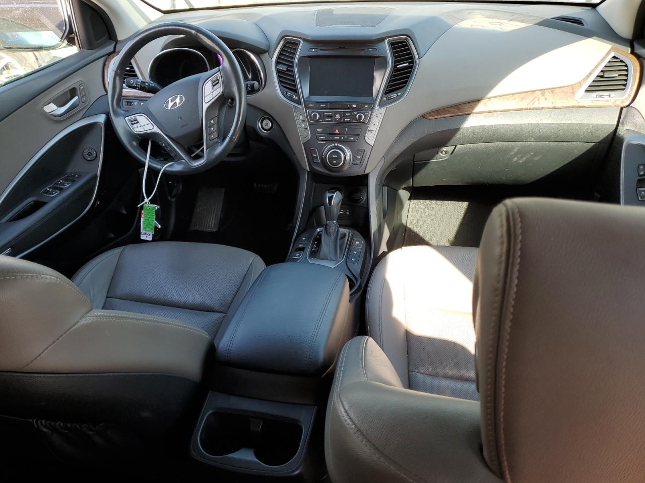2017 Hyundai Santa Fe - Image 8