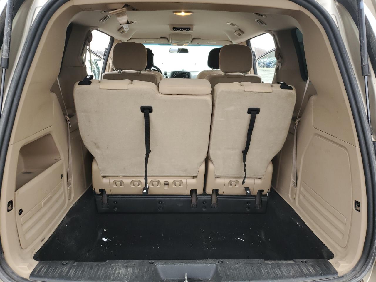 2013 Dodge Caravan - Image 6