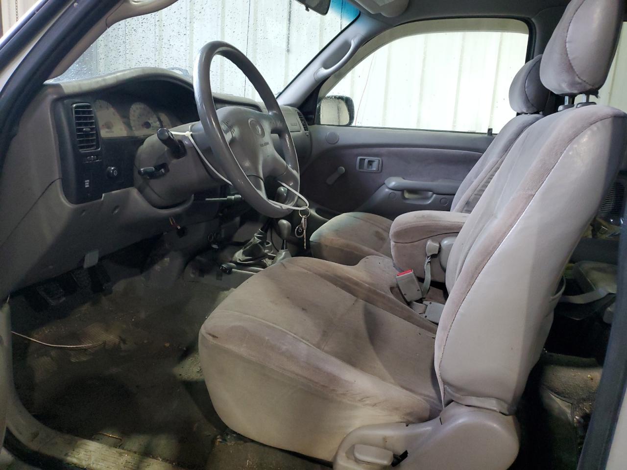 2004 Toyota Tacoma - Image 7