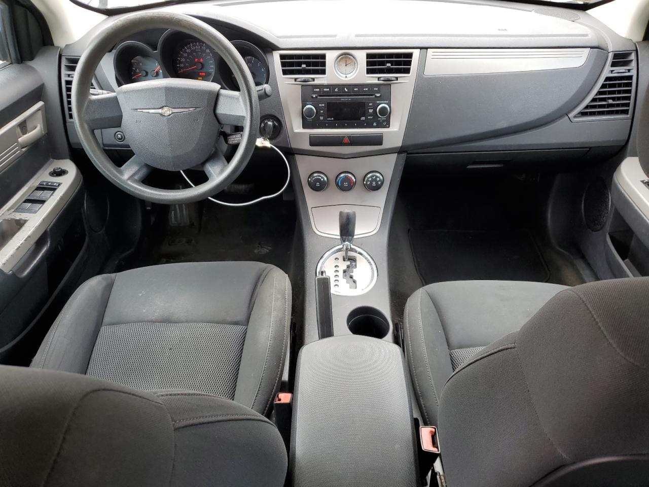 2010 Chrysler Sebring - Image 8