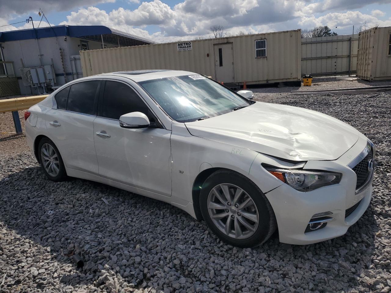 2015 Infiniti Q50 - Image 4