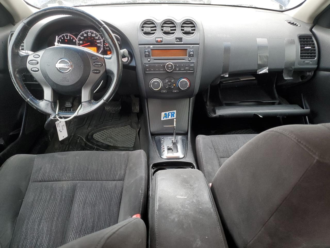 2010 Nissan Altima - Image 8