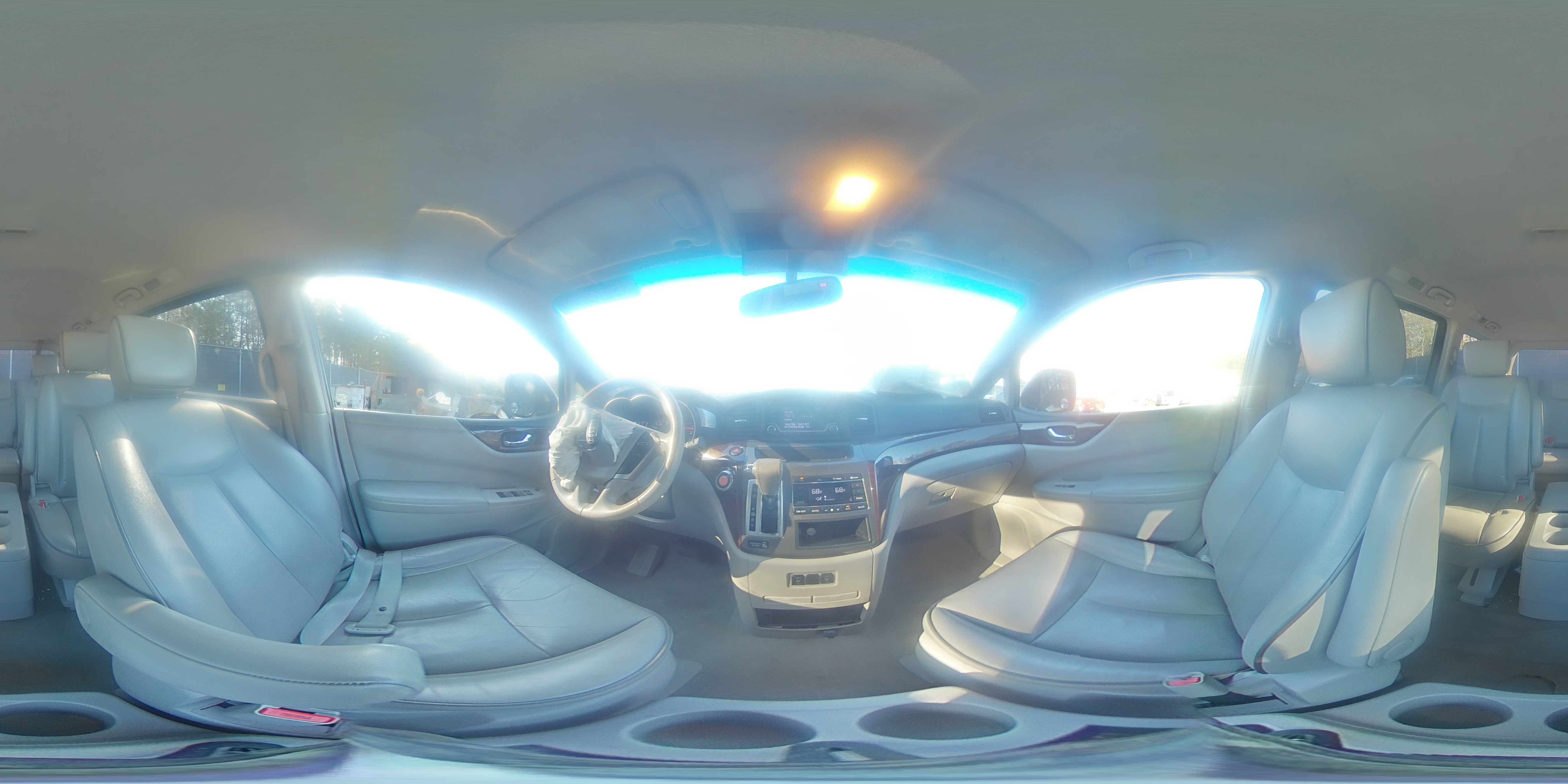 2015 Nissan Quest - Image 14