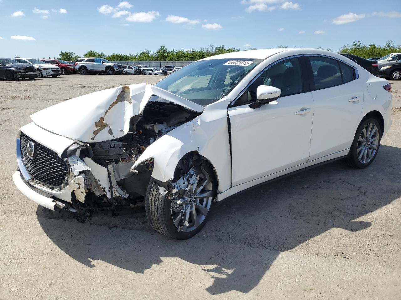 2023 Mazda 3 Select na sprzedaż w Fresno, CA - Front End