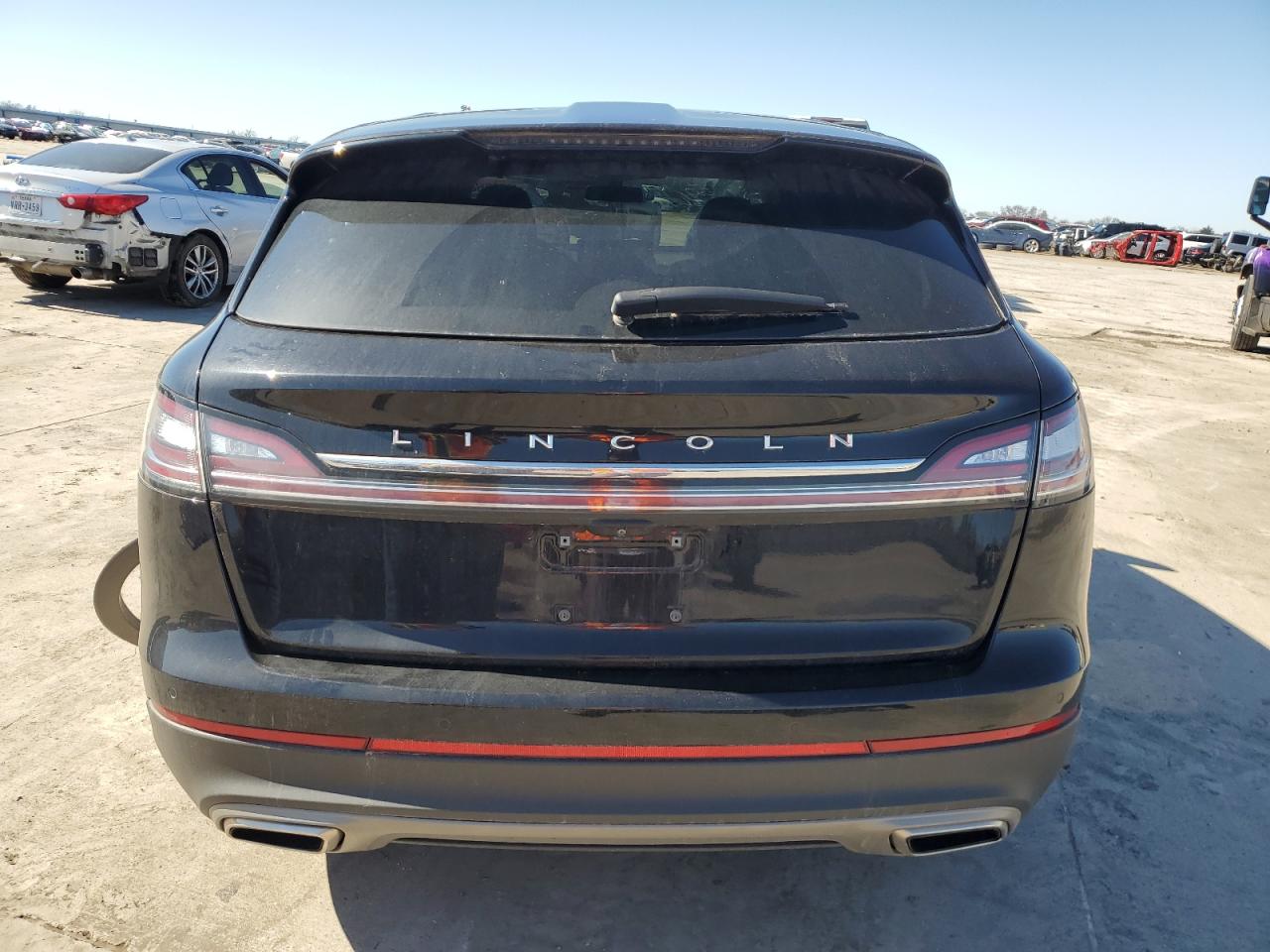 2021 Lincoln Nautilus - Image 6